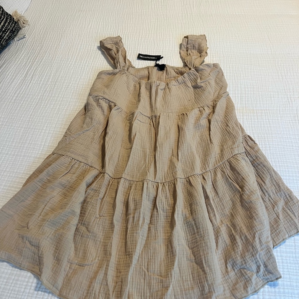 Textured tiered shift dress - Pretty Little Things 💕